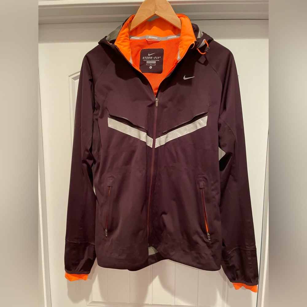 Nike Storm Fit Women’s Jacket.